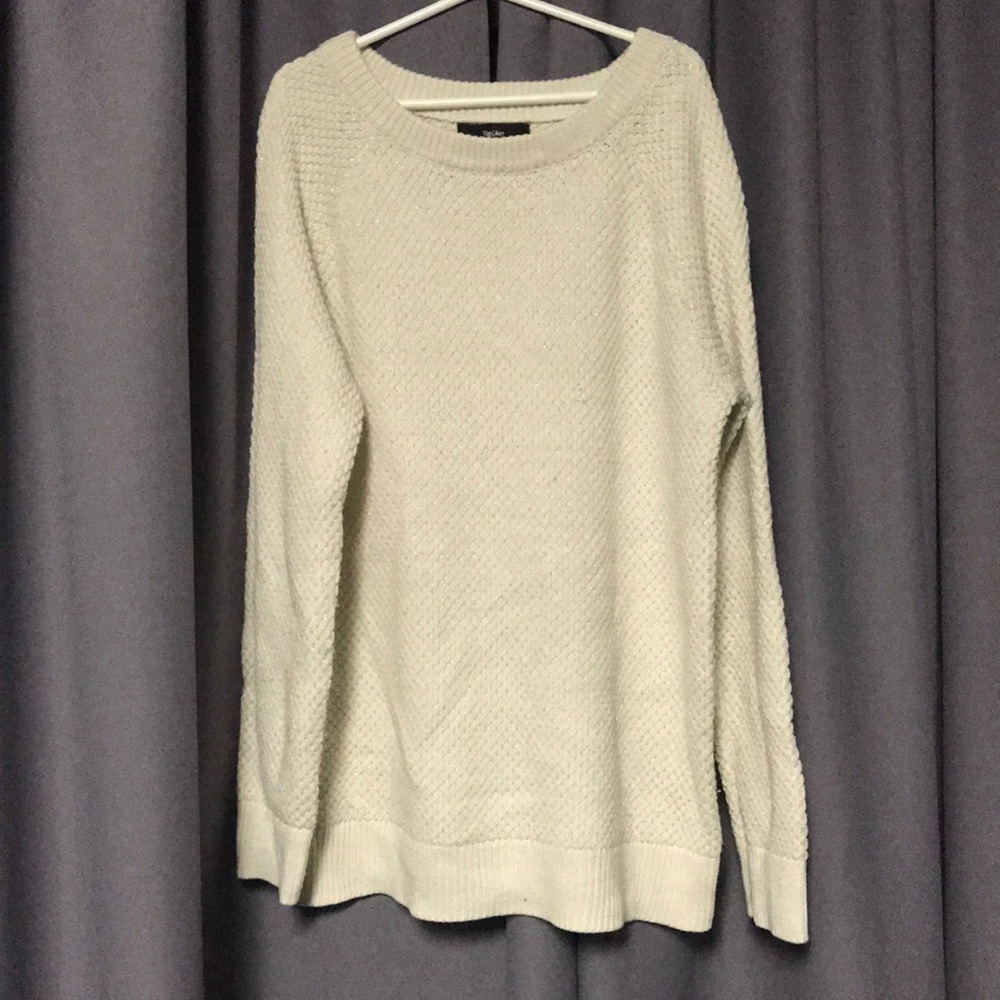 White sweater❄️